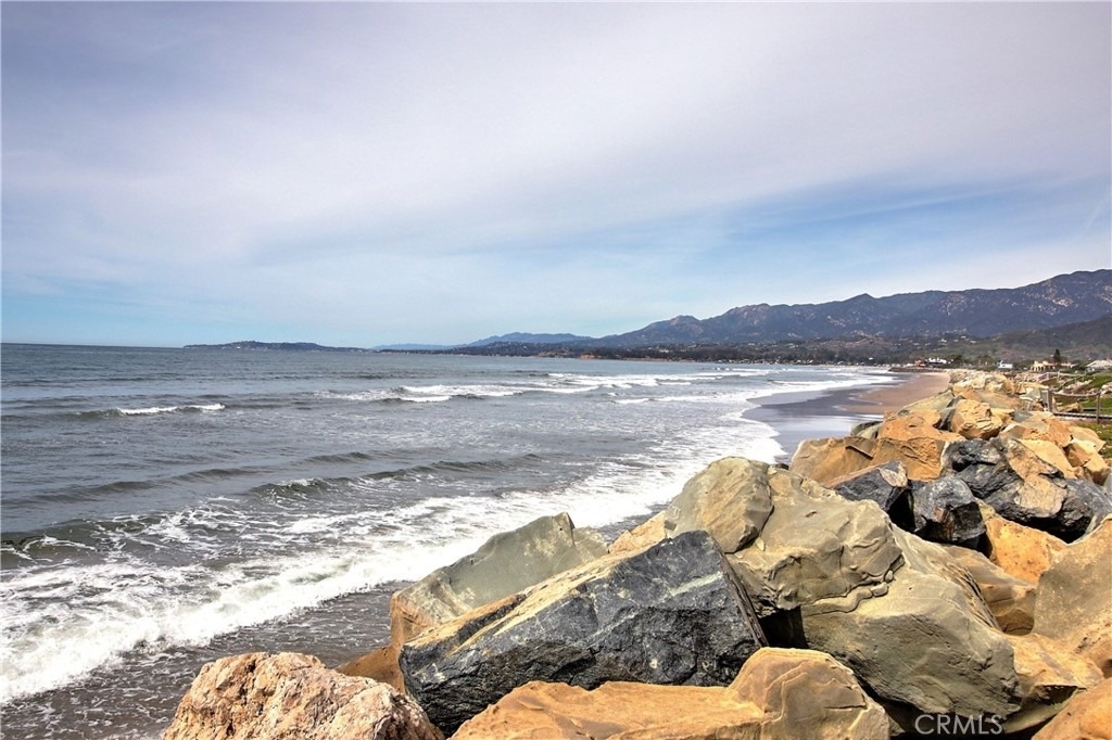 539 Sand Point - Photo 16