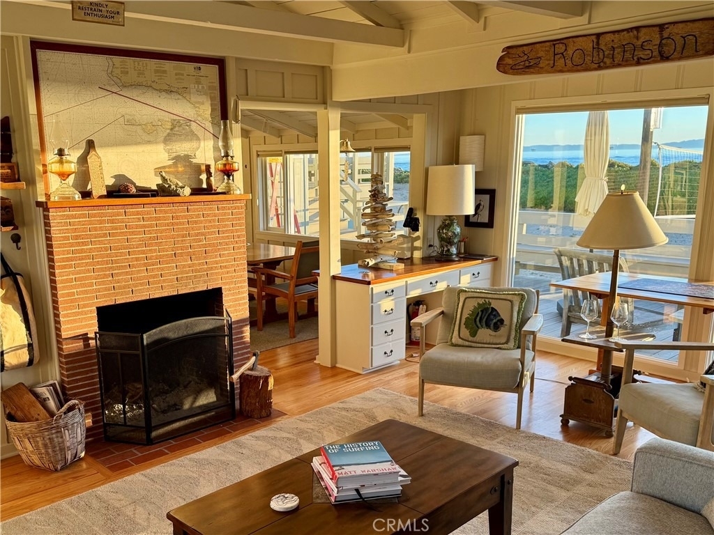 539 Sand Point - Photo 1