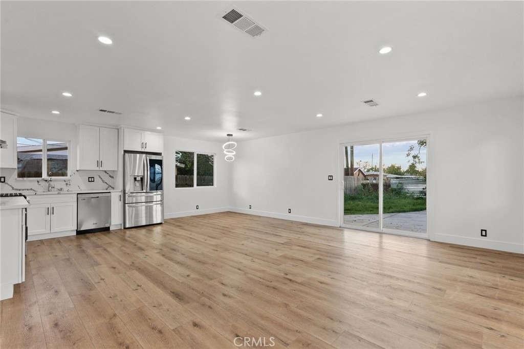 12869 Norris Avenue - Photo 9