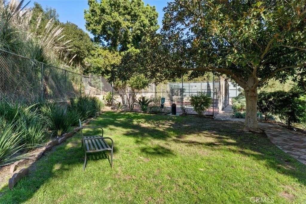 6752 Hillpark - Photo 21