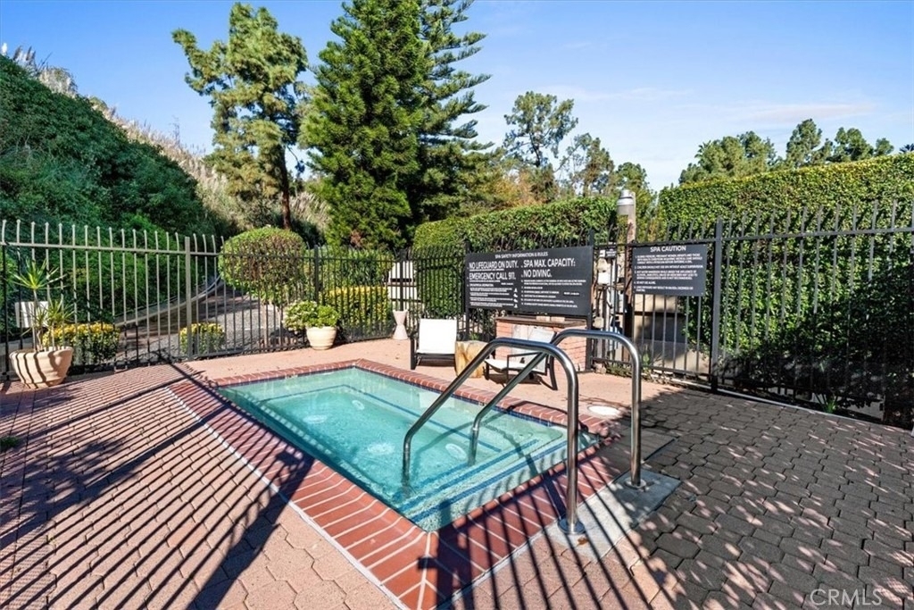 6752 Hillpark - Photo 18