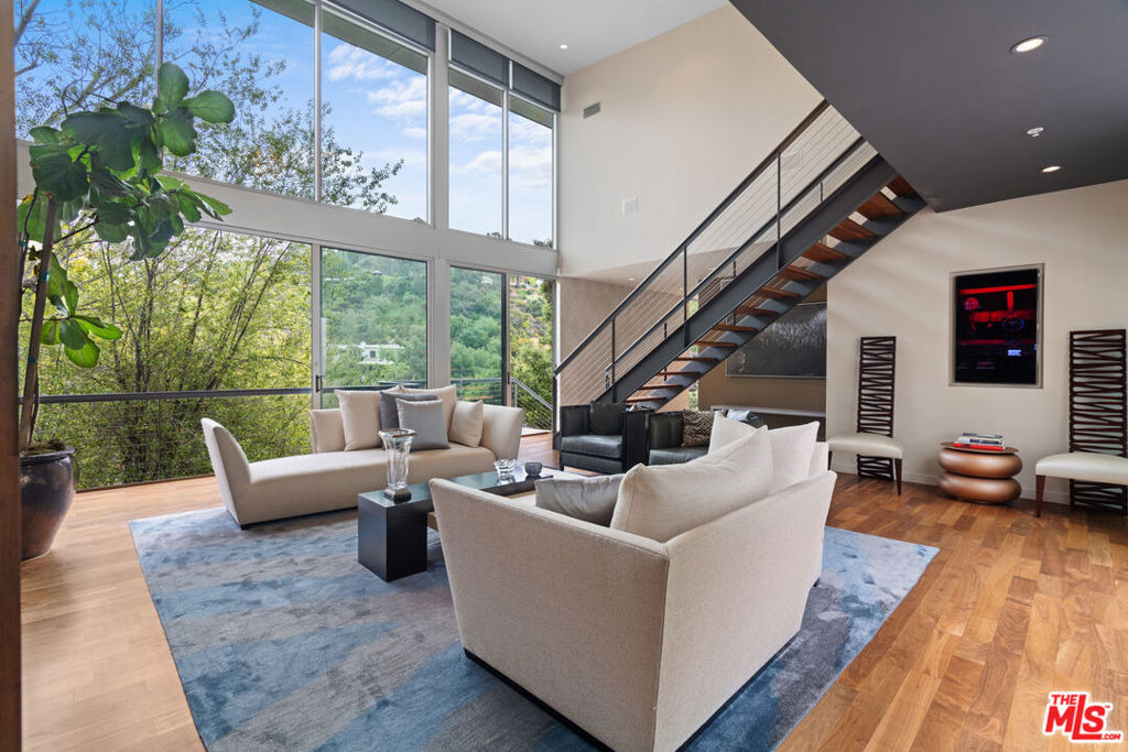 2207 Bowmont Drive - Photo 4