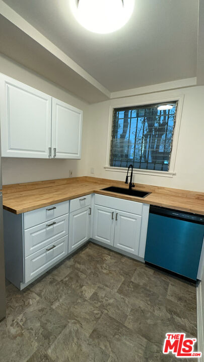 4950 Beverly Boulevard - Photo 5