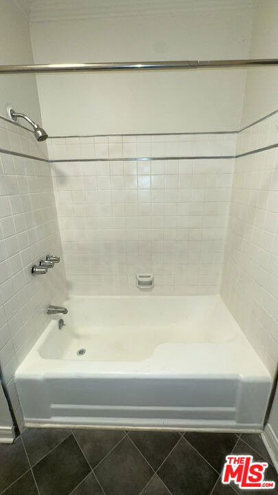 4950 Beverly Boulevard - Photo 9
