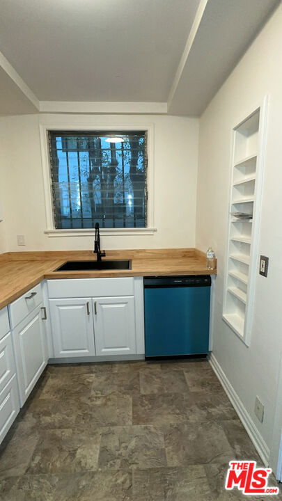 4950 Beverly Boulevard - Photo 6