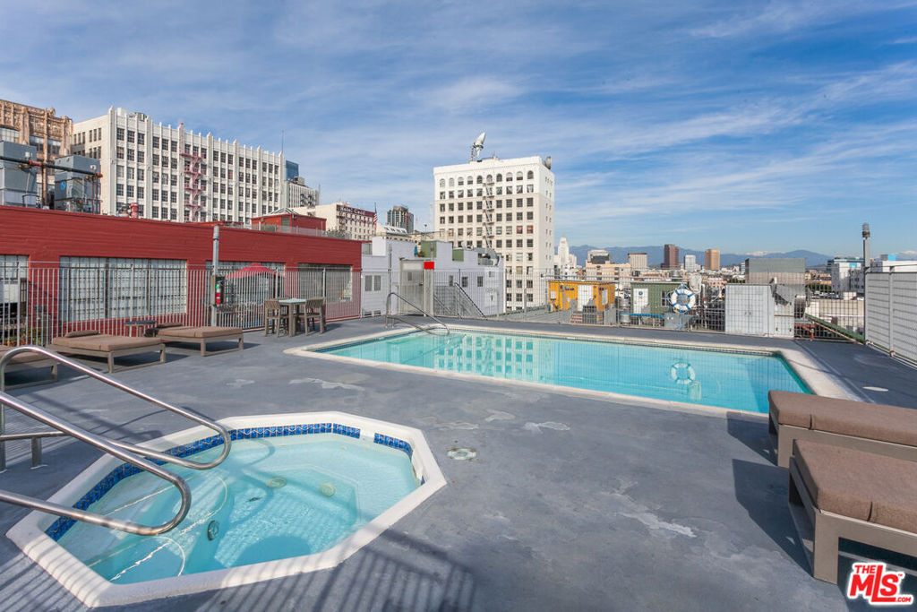 746 S Los Angeles Street - Photo 10