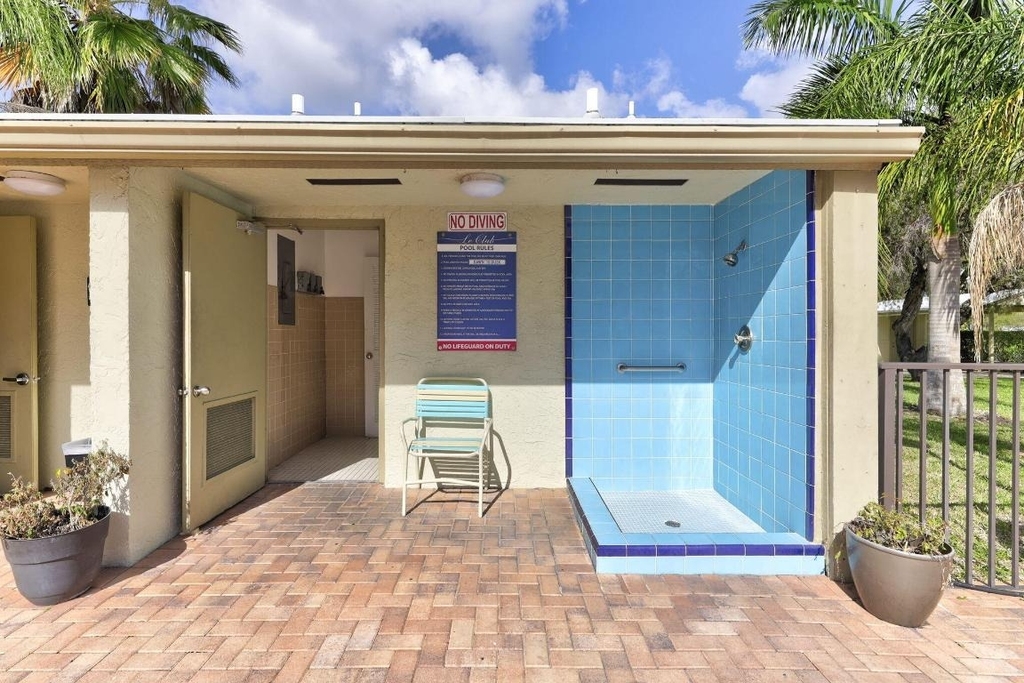 2851 S Palm Aire Drive - Photo 21
