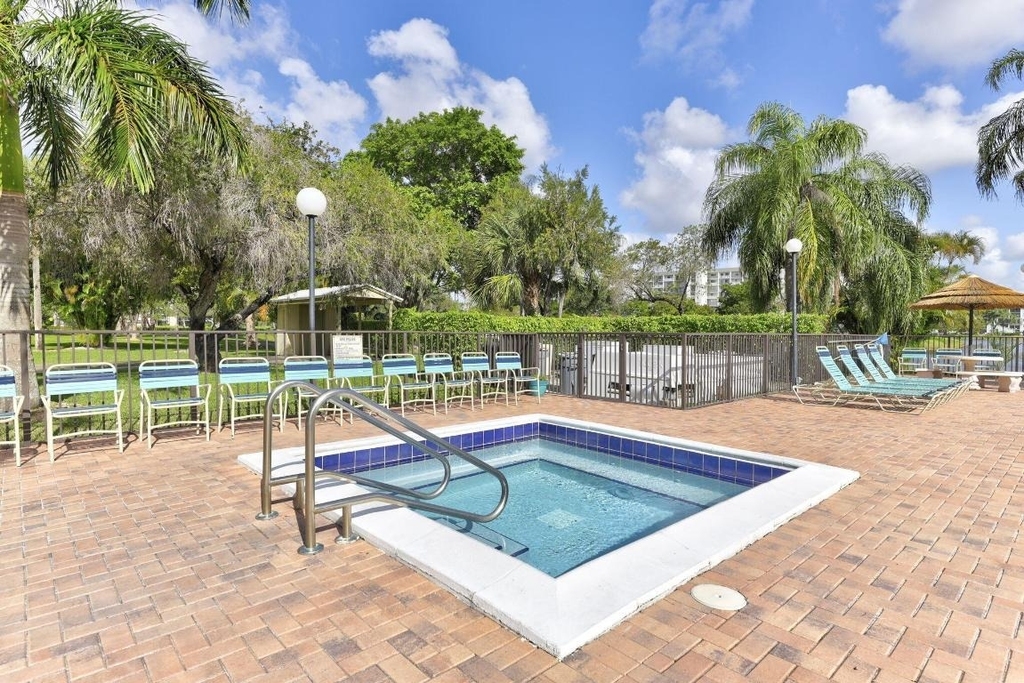 2851 S Palm Aire Drive - Photo 24