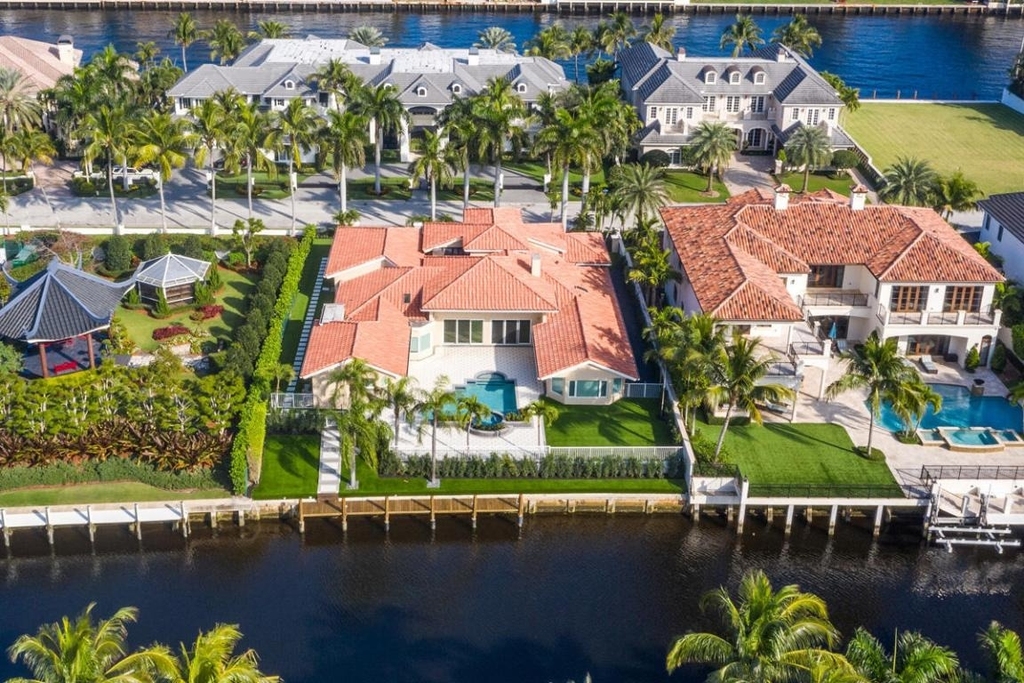 533 E Alexander Palm Road - Photo 1