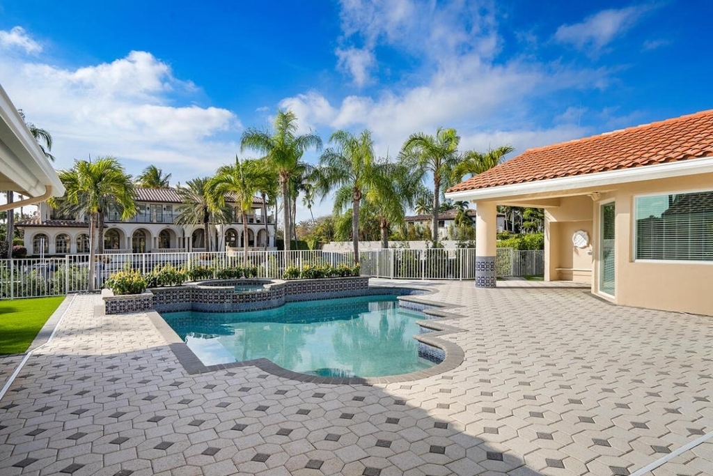533 E Alexander Palm Road - Photo 8
