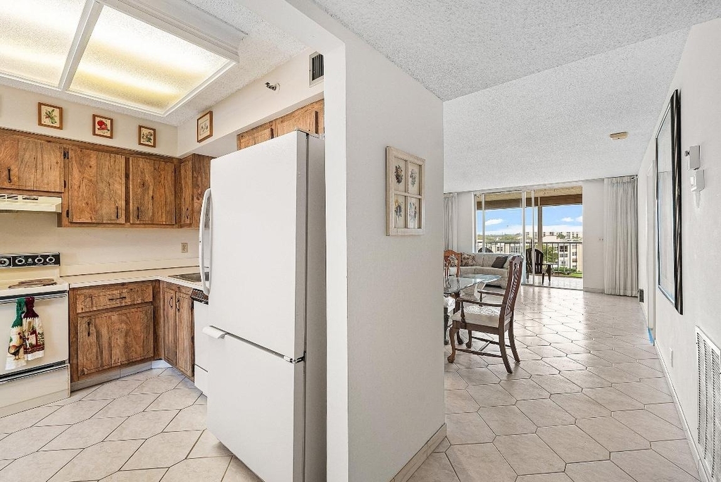14623 Bonaire Boulevard - Photo 2
