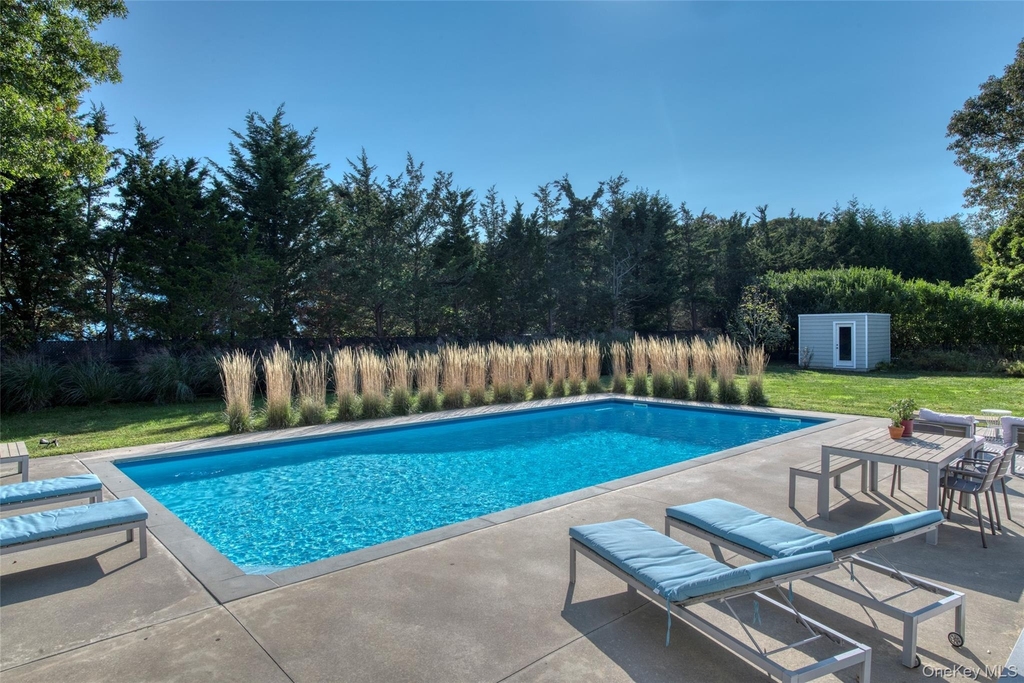 840 Southern Boulevard - Photo 1