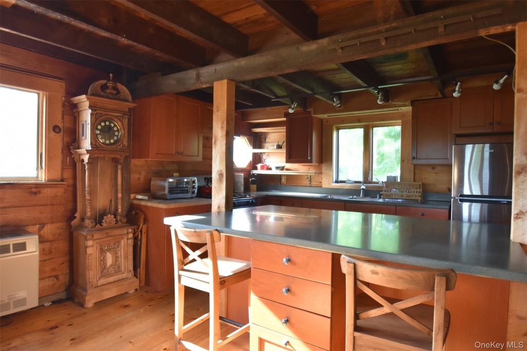 188 South Road - Photo 4