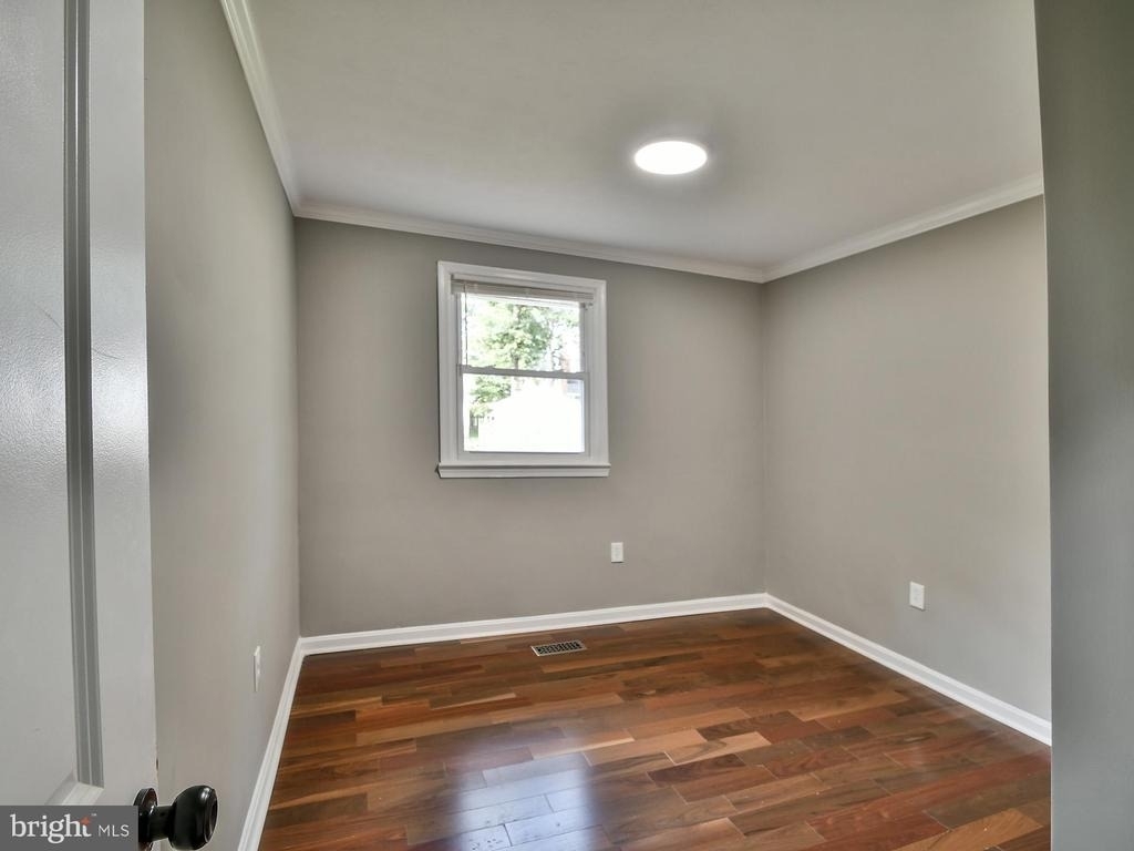 6918 Pine Valley Drive - Photo 26