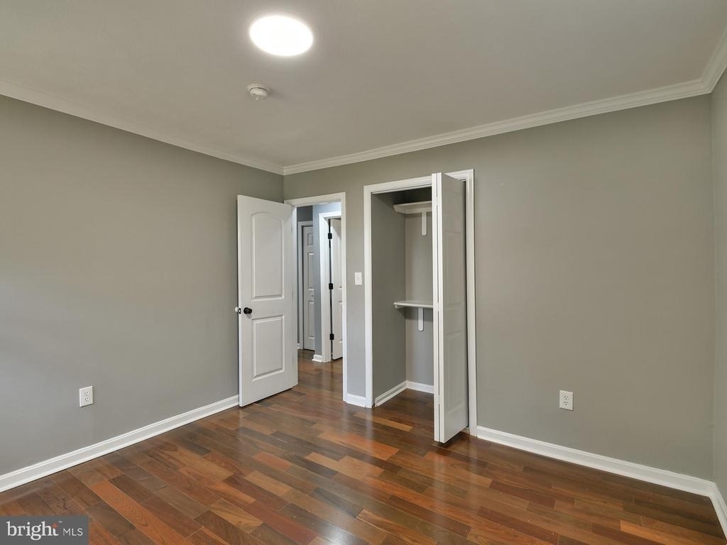 6918 Pine Valley Drive - Photo 23