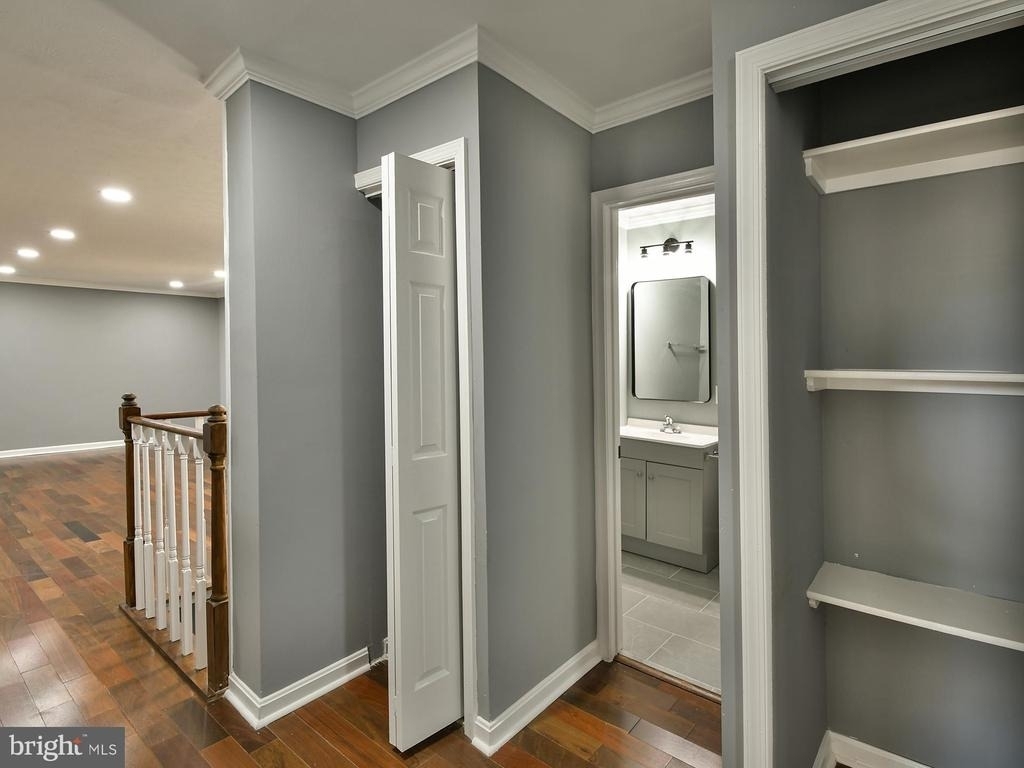 6918 Pine Valley Drive - Photo 29