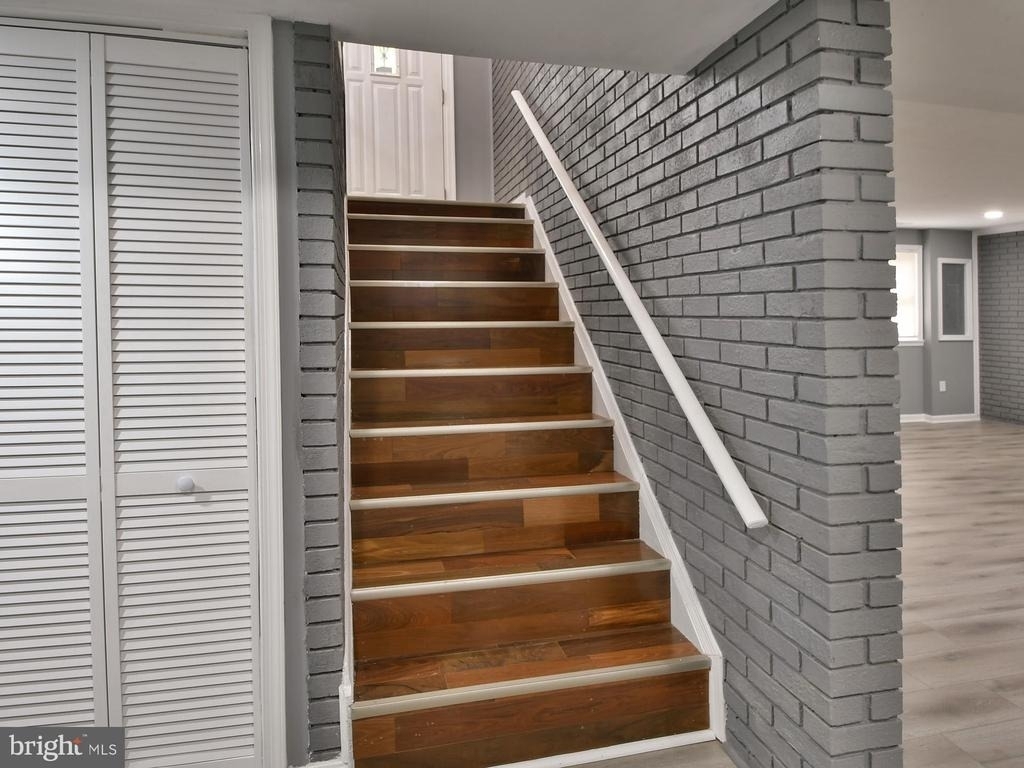 6918 Pine Valley Drive - Photo 33