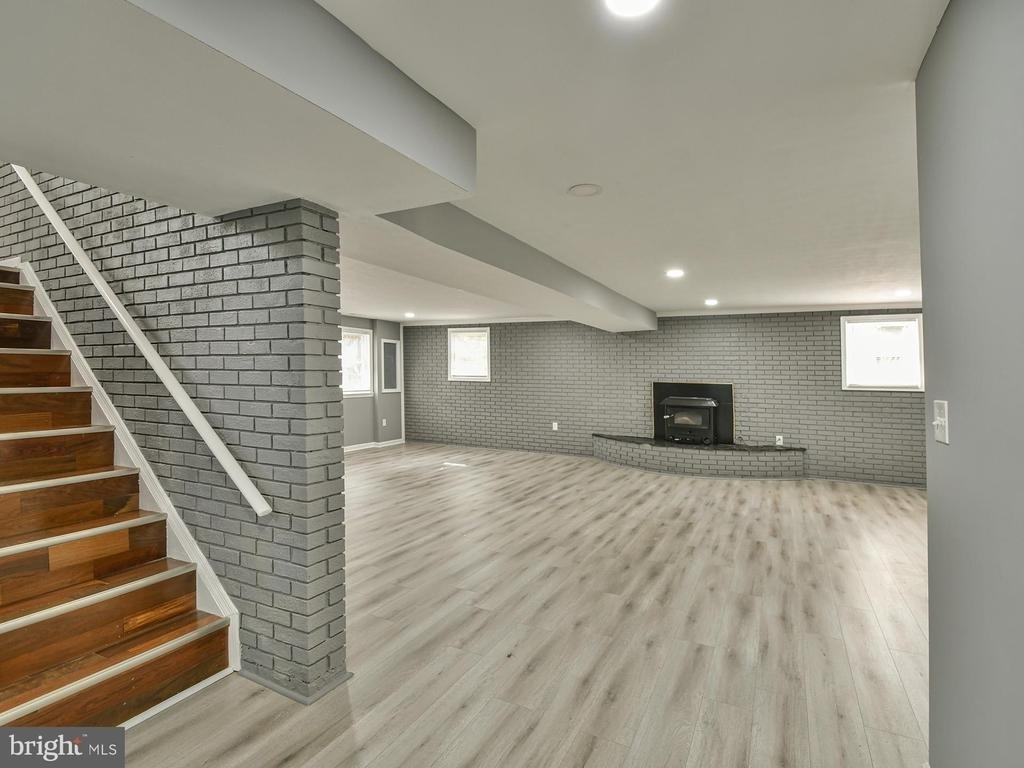6918 Pine Valley Drive - Photo 34