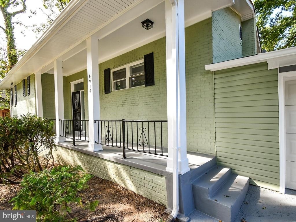 6918 Pine Valley Drive - Photo 3