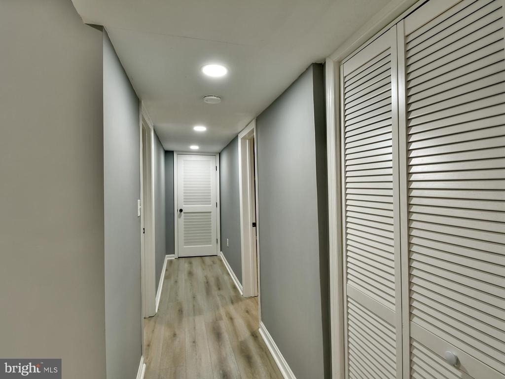 6918 Pine Valley Drive - Photo 42