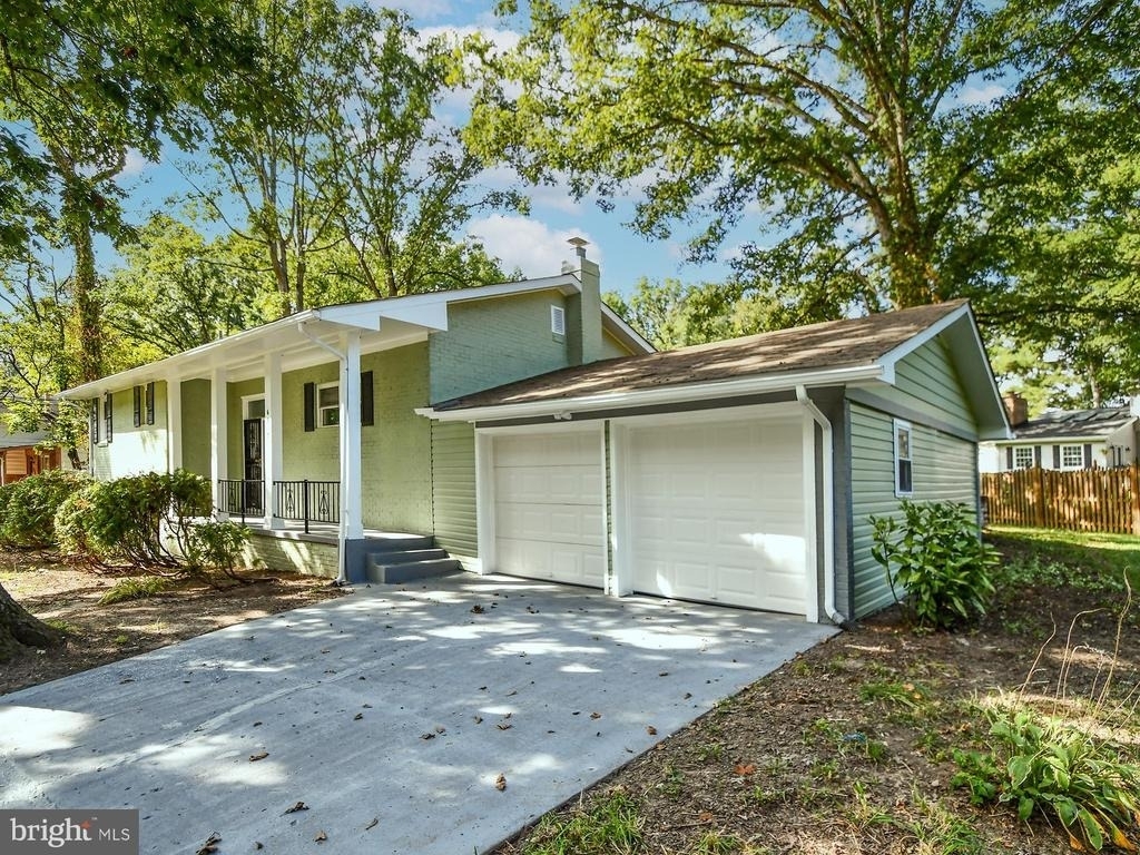 6918 Pine Valley Drive - Photo 2