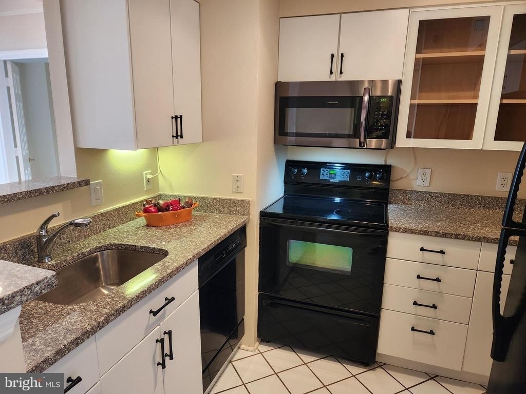 5809 Nicholson Lane - Photo 8