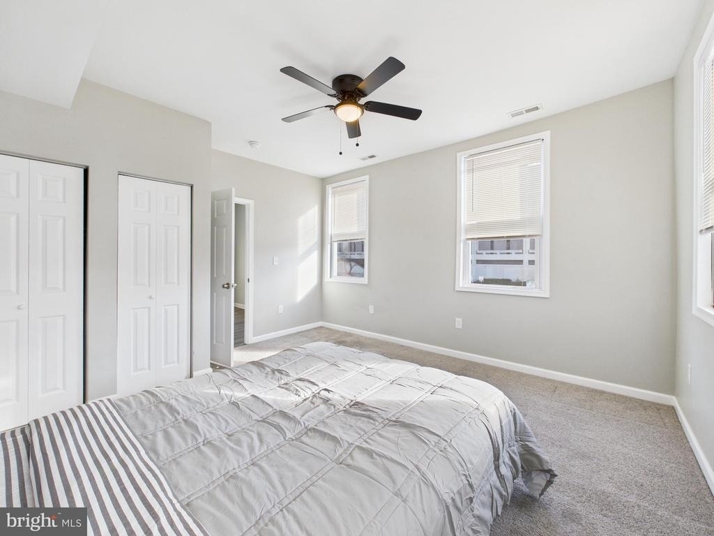 300 W Chesapeake Avenue W - Photo 7