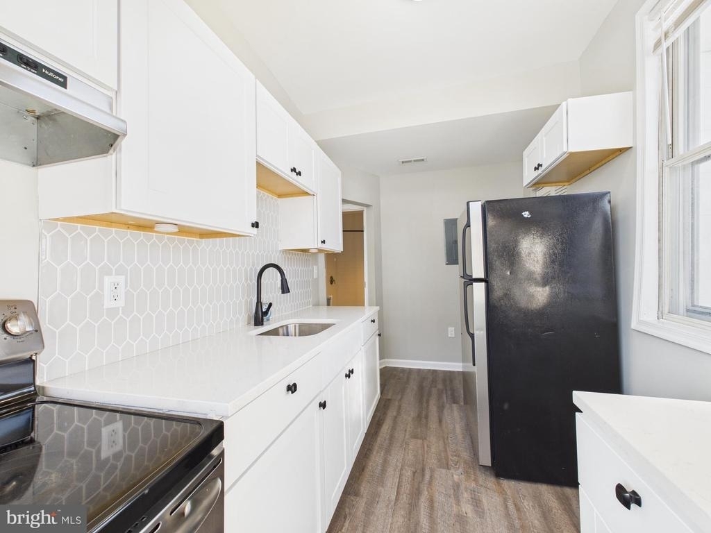 300 W Chesapeake Avenue W - Photo 12