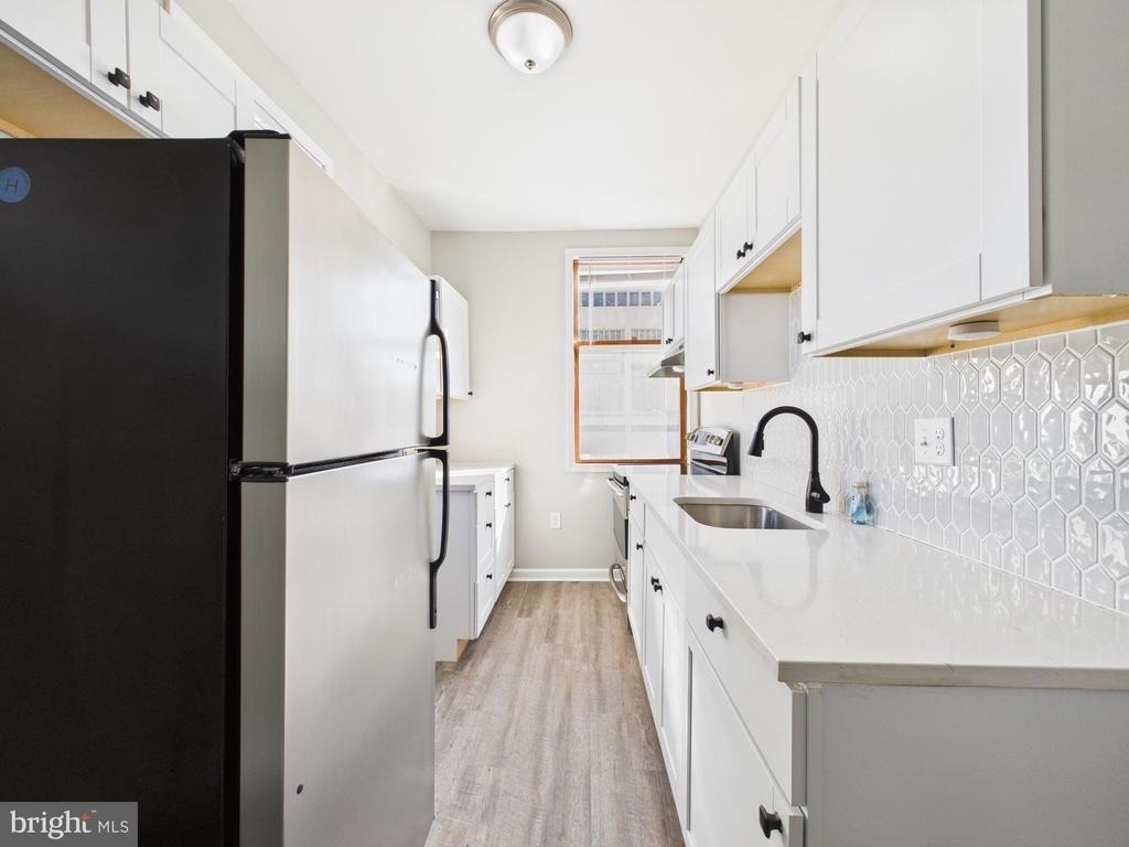 300 W Chesapeake Avenue W - Photo 10
