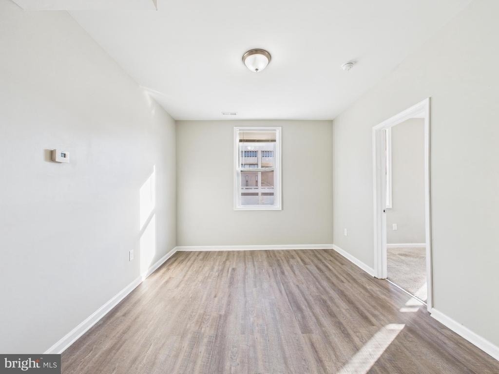 300 W Chesapeake Avenue W - Photo 1