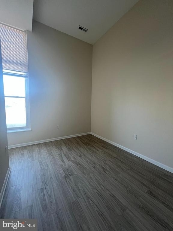 317 North Avenue E - Photo 4
