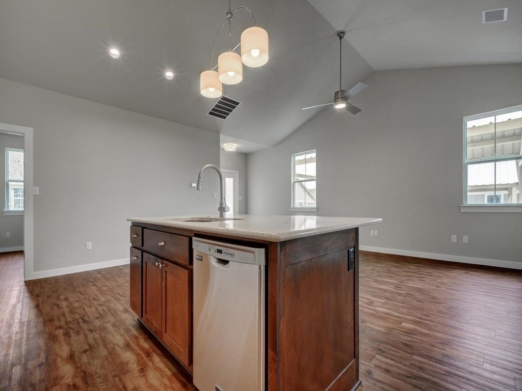 240 Rose Dr - Photo 13