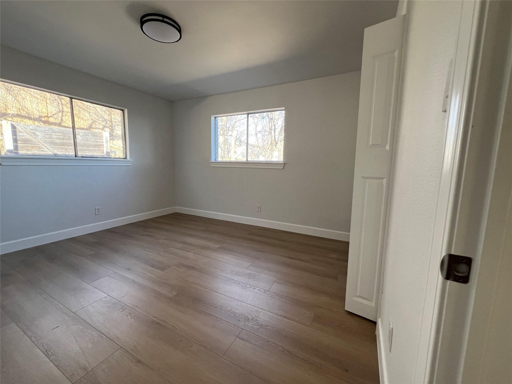 3310 Hycreek Dr - Photo 10