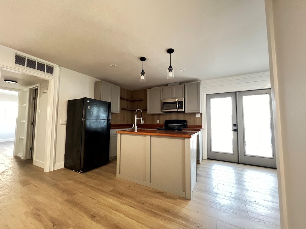 3310 Hycreek Dr - Photo 4