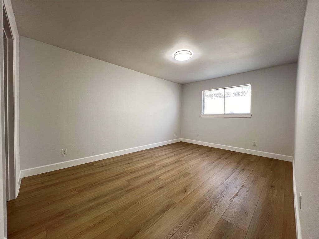 3310 Hycreek Dr - Photo 9