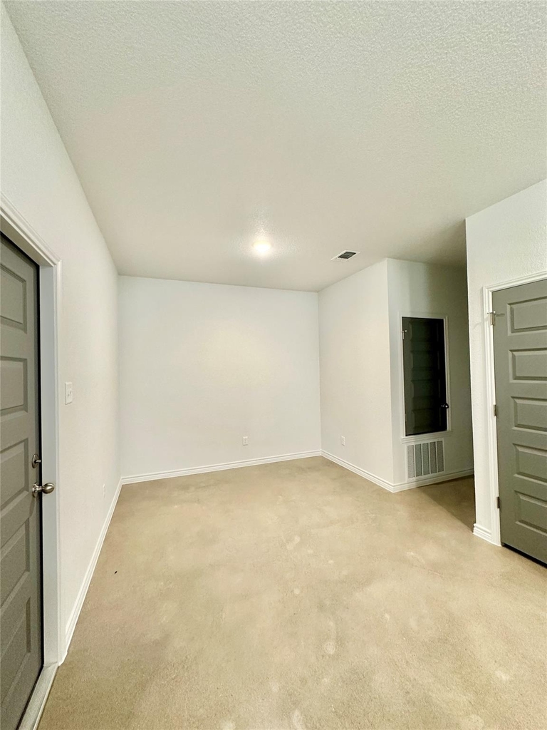 2321 Ocean Ave - Photo 3