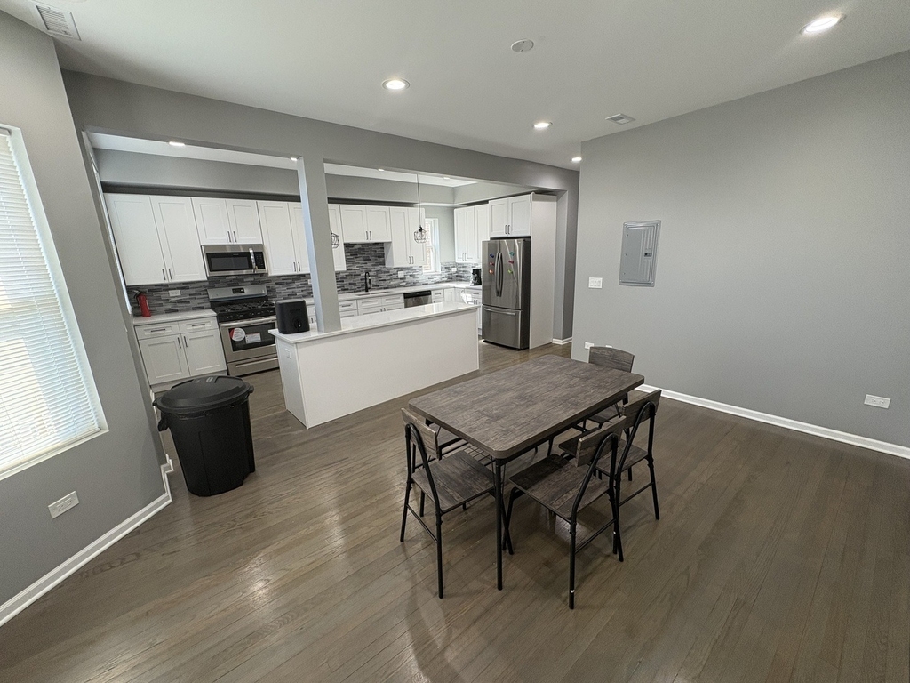 1755 E 72nd Street - Photo 6
