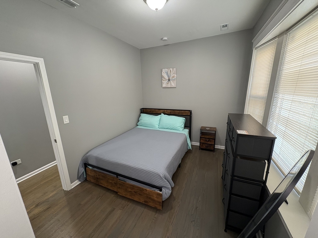 1755 E 72nd Street - Photo 2