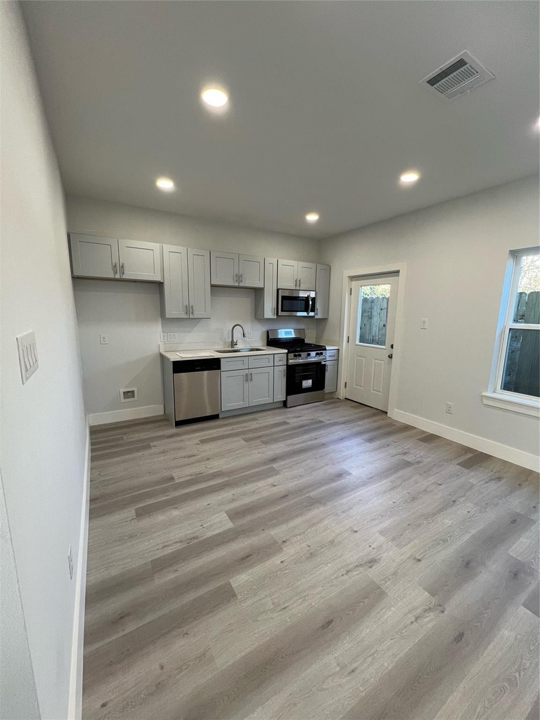 3533 Alderfer Street - Photo 6