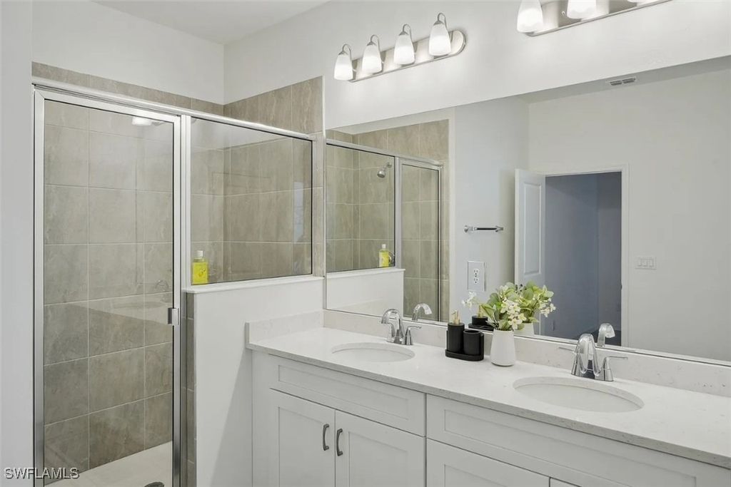 3038 Juniper Way - Photo 8