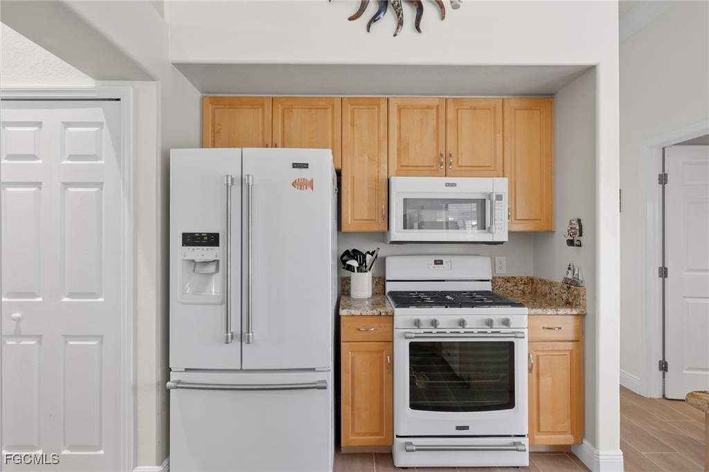 5310 Sands Boulevard - Photo 7