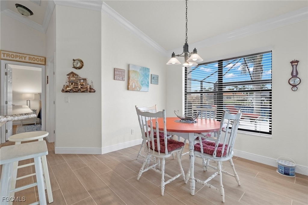 5310 Sands Boulevard - Photo 8