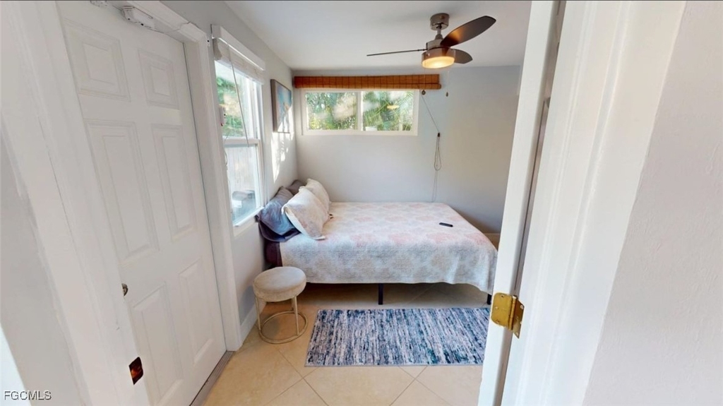 560 E Valley Drive - Photo 13