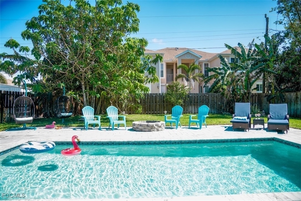 560 E Valley Drive - Photo 18