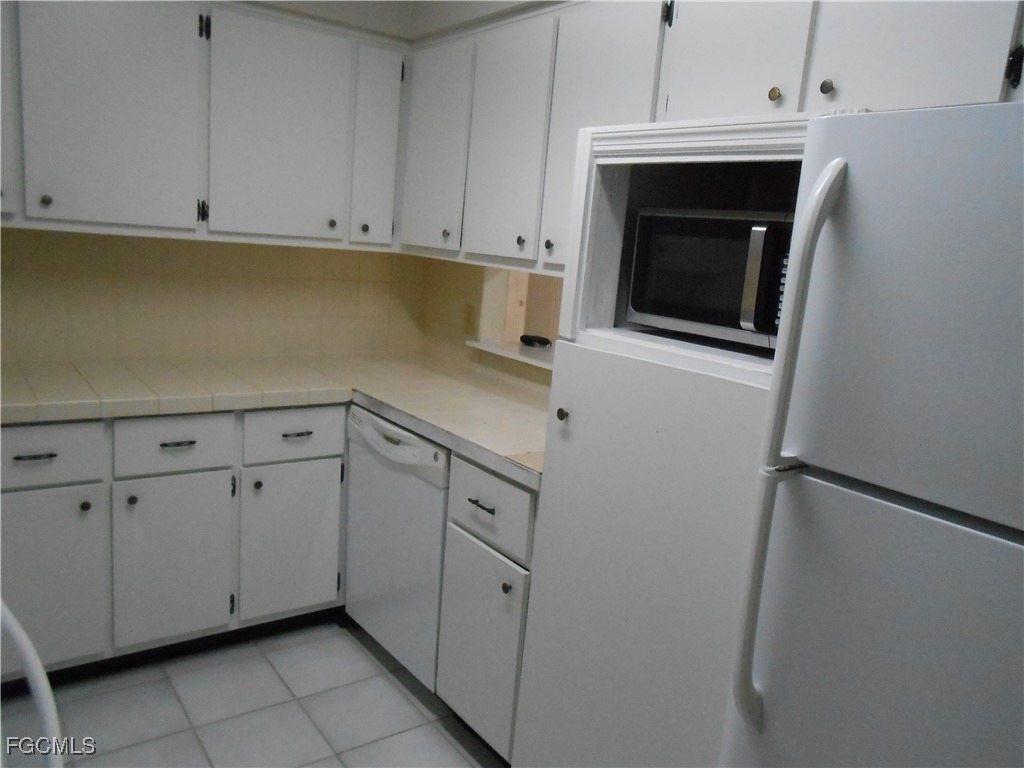 241 Thistle Court - Photo 9