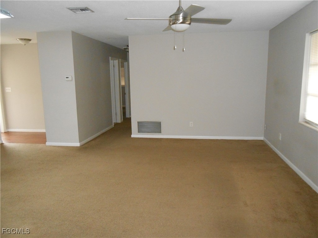 241 Thistle Court - Photo 3