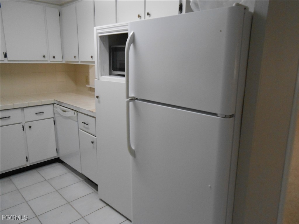 241 Thistle Court - Photo 10