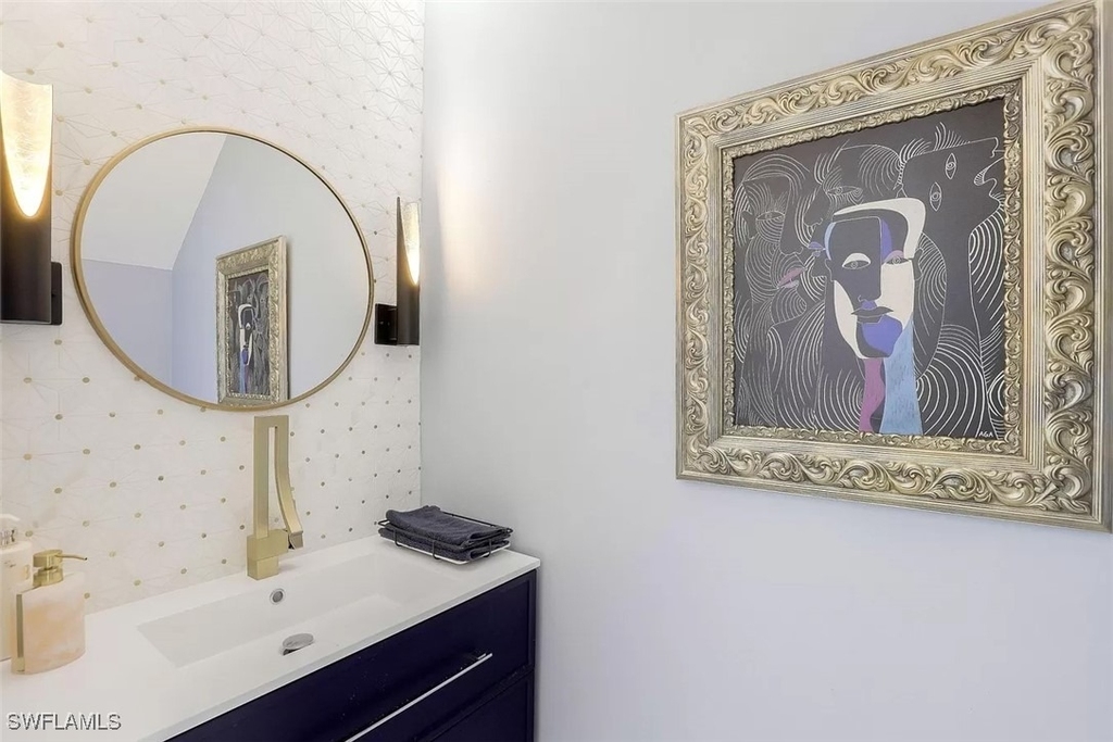 775 Hampton Circle - Photo 9