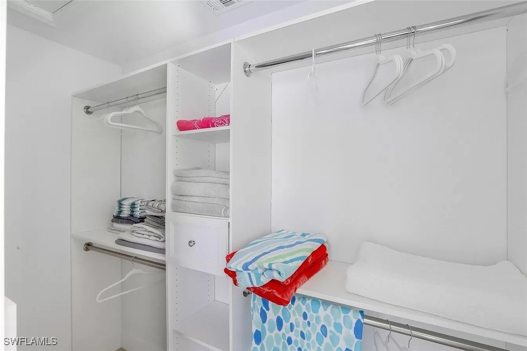 775 Hampton Circle - Photo 12