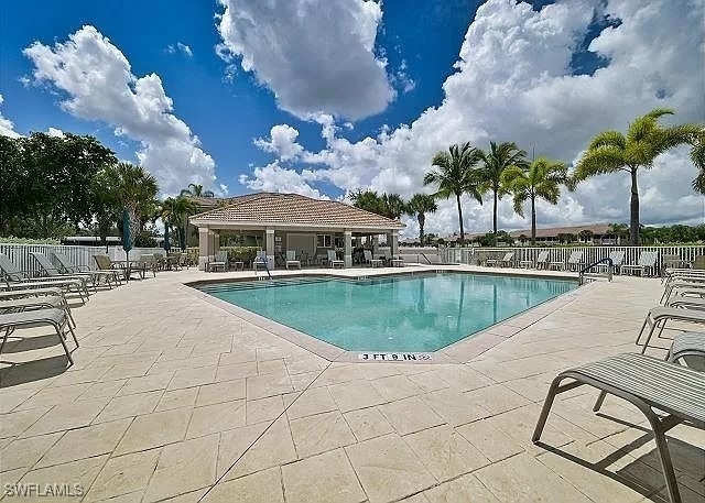 775 Hampton Circle - Photo 2